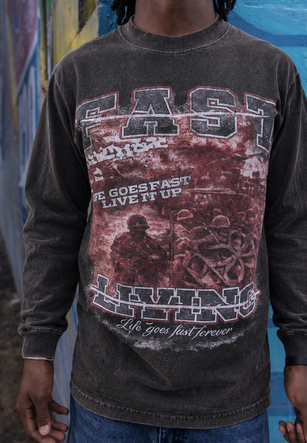 “LIFE GOES FAST” FASTLIVING LONG SLEEVE